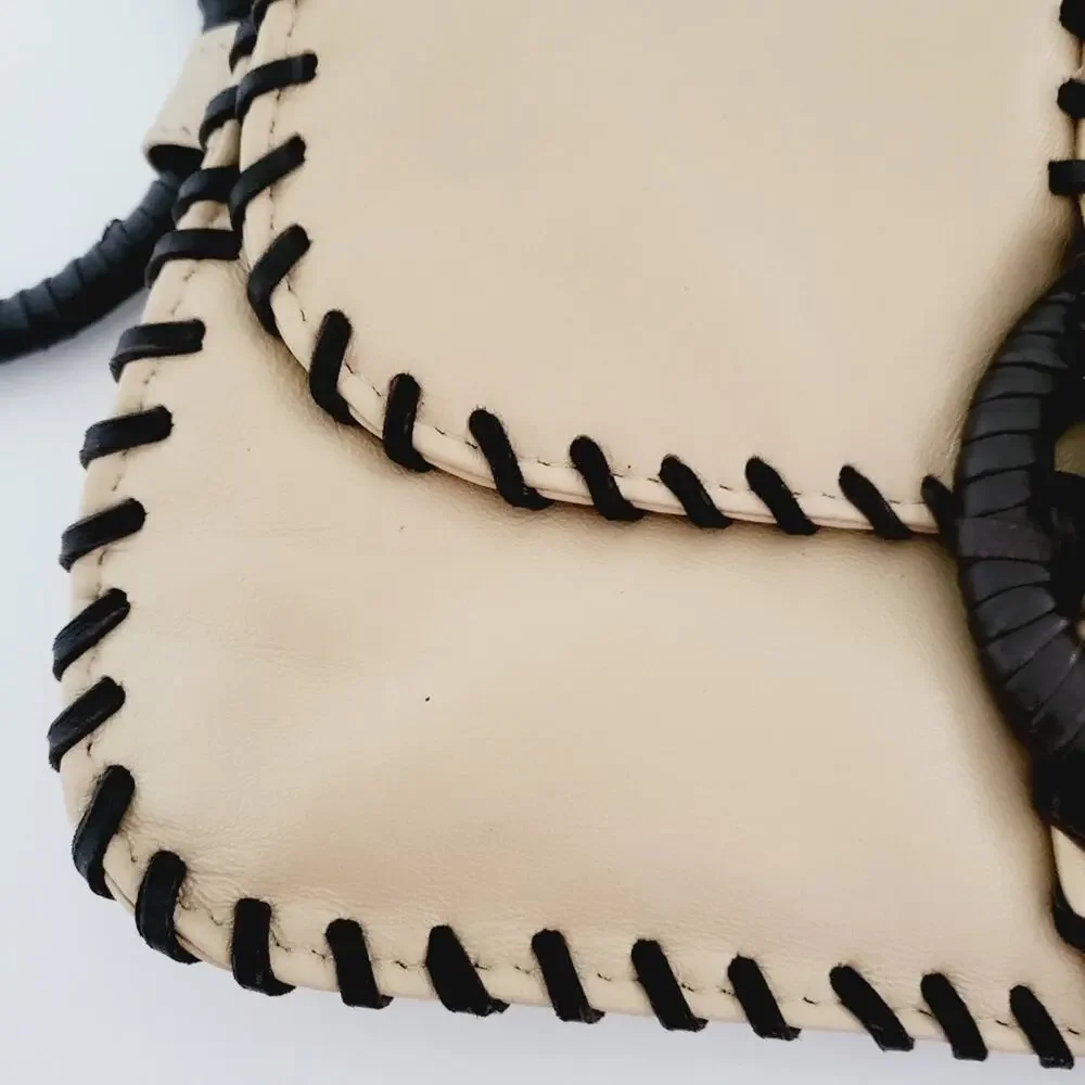Small clutch / pocketbook / purse with wrist ring